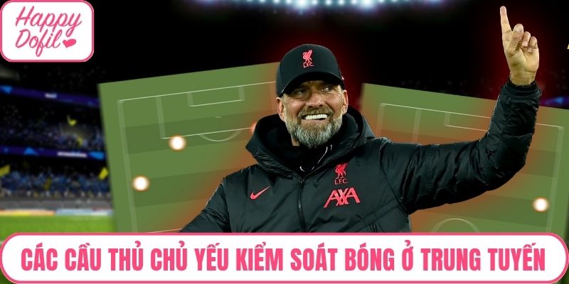 Các cầu thủ chủ yếu kiểm soát bóng ở trung tuyến